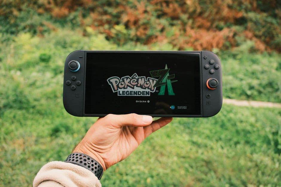 Nintendo Switch OLED — White