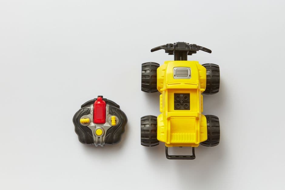 RC Car — 1:10 scale (hobby grade)